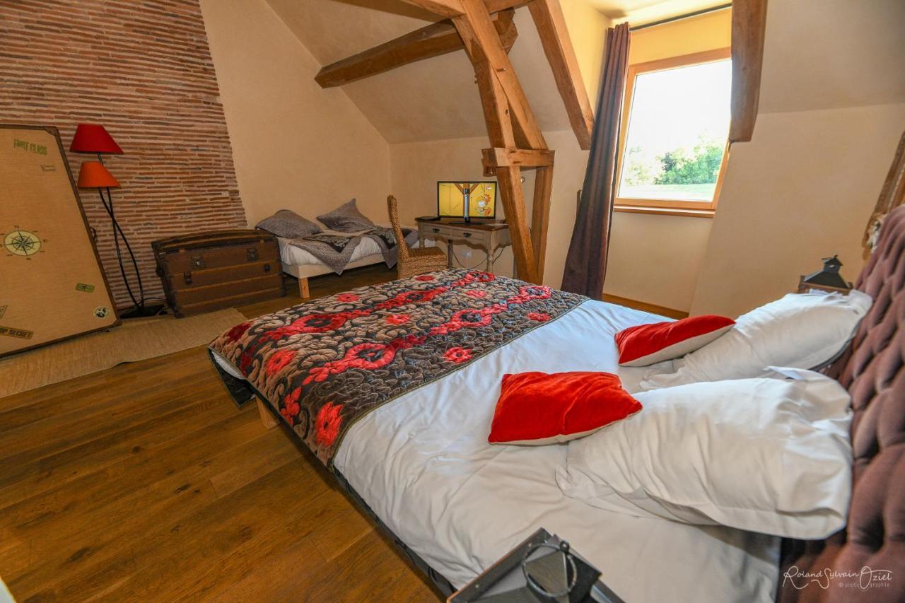 Le Manoir Du Pas Jahan Coueron Ngoại thất bức ảnh