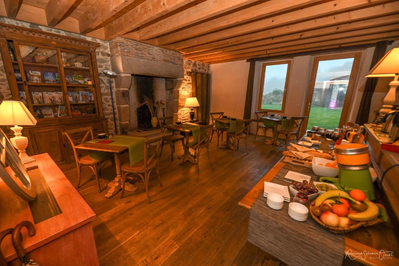 Le Manoir Du Pas Jahan Coueron Ngoại thất bức ảnh